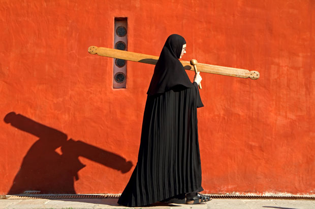 Индонежанска принцеза искушеница у Жичи!
